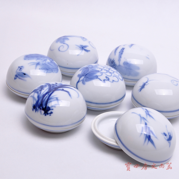 青花瓷印泥盒 手绘青花包顶印泥瓷缸直径7cm